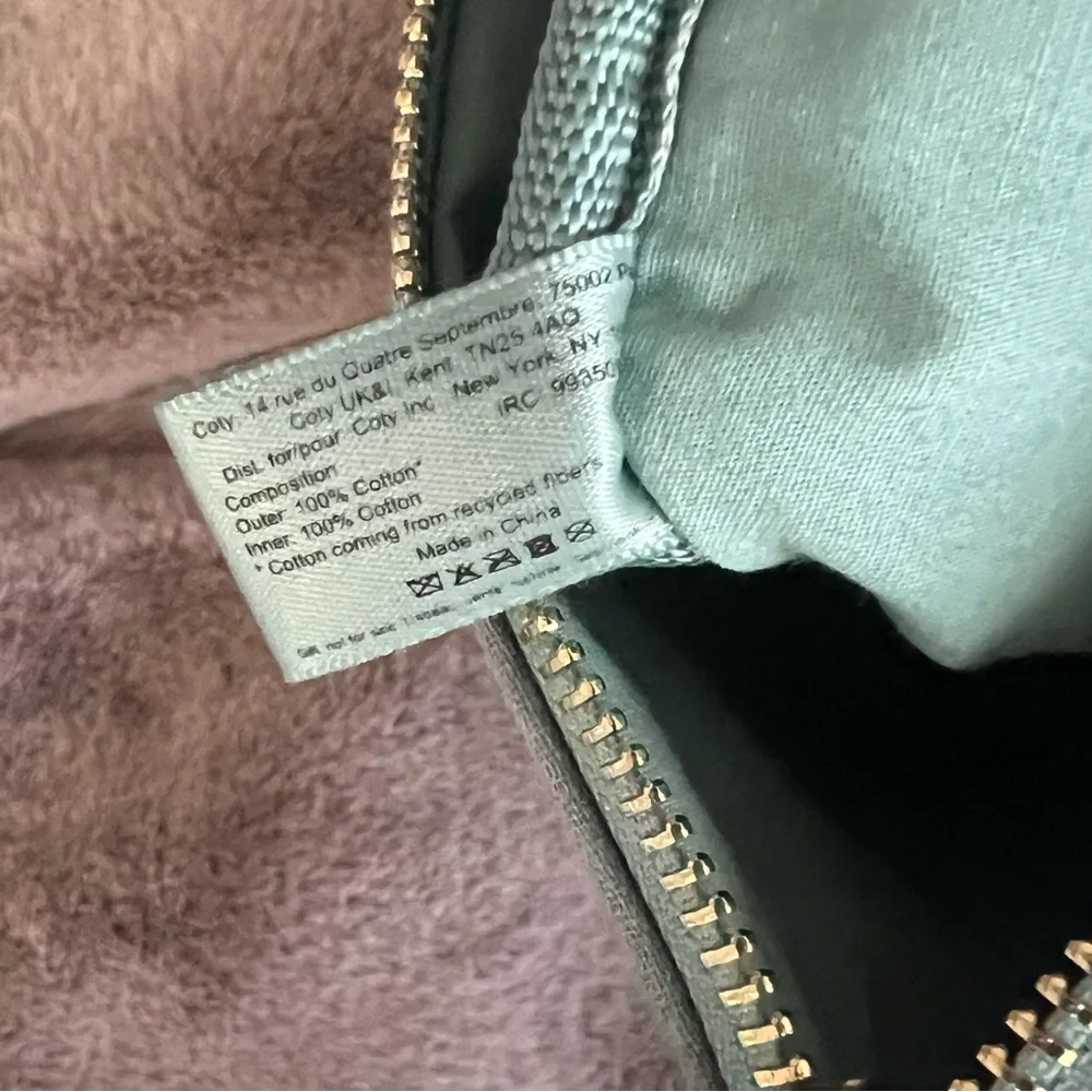 Chloé large green pouch makeup bag NIB - Picture 7 of 9